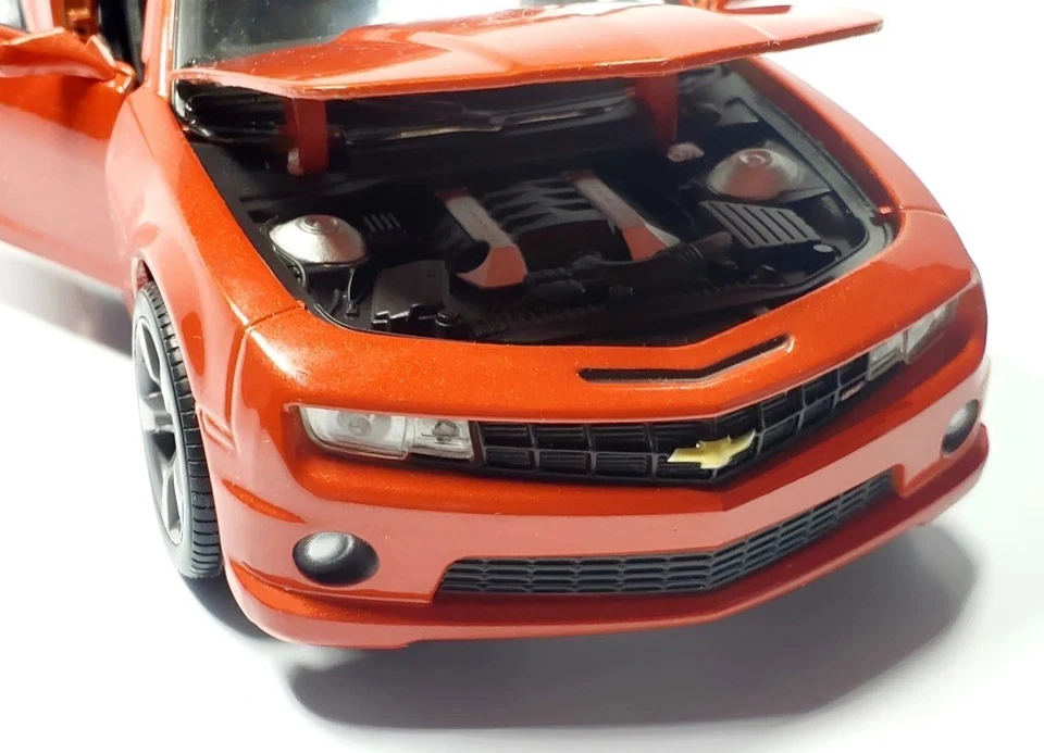 Powerful CHEVROLET CAMARO 10SS Brick Special Edition 34981 1:24 Diecast Gmp... - Image 4 of 4
