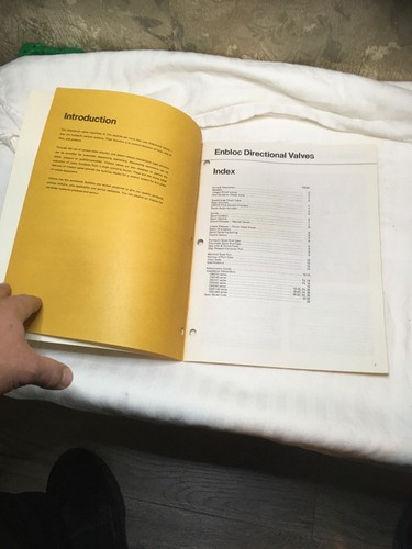 Rare VICKERS SPERRY RAND Control Valves Mobile Equipment Manual Catalog Brochure - Picture 5 of 12