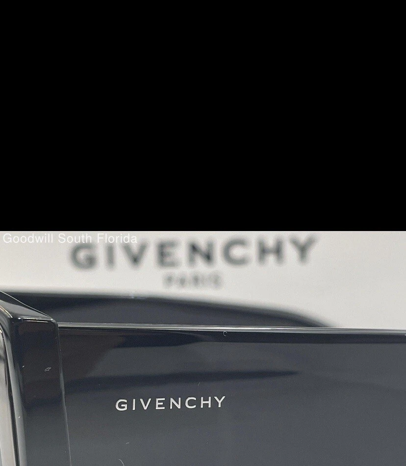 Auténticas gafas de sol Givenchy con estuche   Foto 2 de 4
