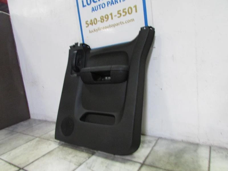 PAINEL DE ACABAMENTO DE PORTA TRASEIRO Direito 07 08 09 10 11 12 13 GMC SIERRA 1500 - Imagem 3 de 3