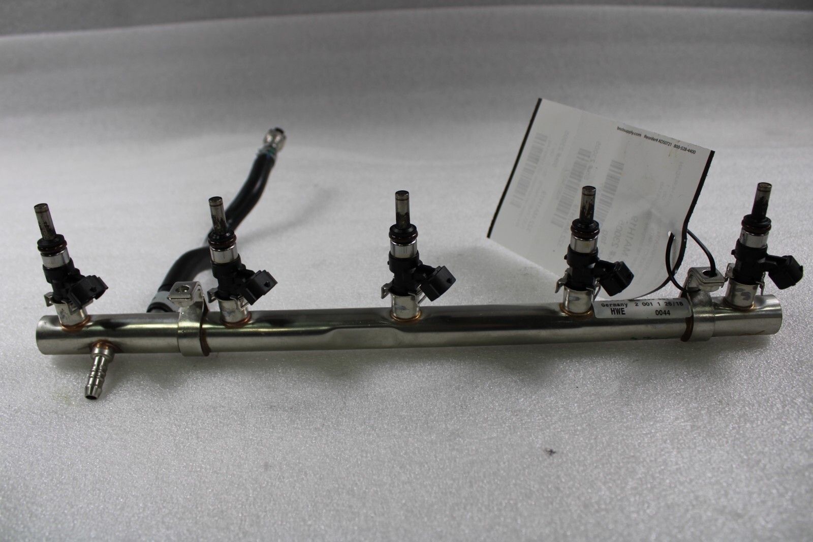 Lamborghini Huracan, LP610, 580, RH, Upper Fuel Rail, Used, P/N 07L133681AB
