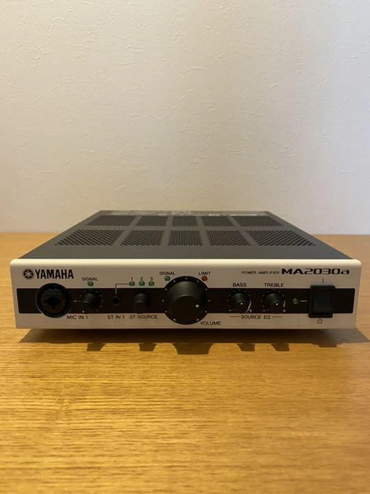YAMAHA MA2030a Class D Mixer Amplifier Interface 2 Mic Stereo jack Power AC100V