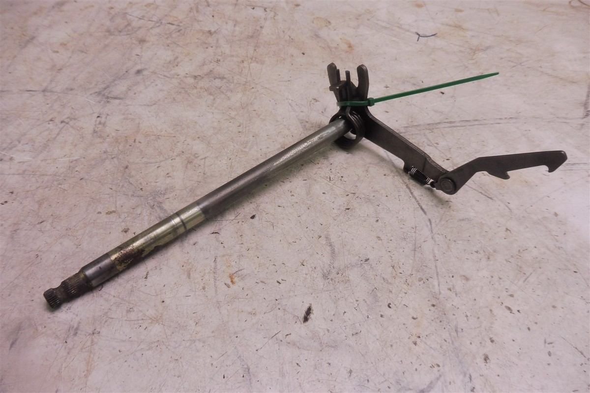 1975 Honda CL360 K1 Scrambler HM702B. Engine transmission shifter