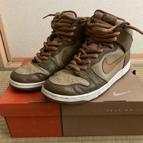 nike dunk high maple