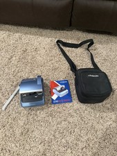 POLAROID ONE CAMERA 600 CLASSIC INSTANT FILM BLUE VERY NICE WITH MANUAL BOOK