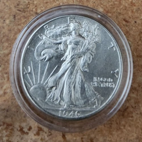 1940 p high grade (AU/BU) silver Walking liberty half dollar in acrylic capsule