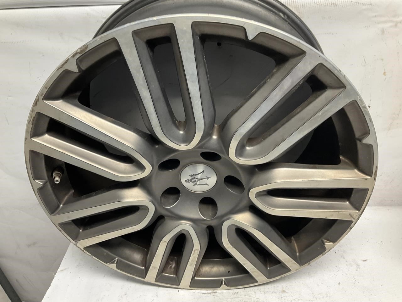 14-19 Maserati Ghibli 19x8.5" Front Alloy Wheel Rim P