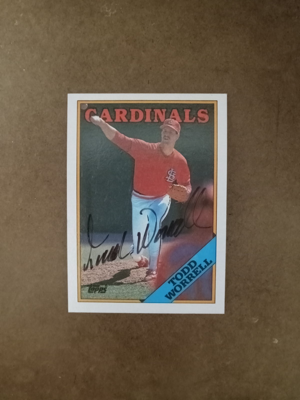 1988 TOPPS TODD WORRELL AUTOGRAPH SIGNED AUTO #715 ST. LOUIS CARDINALS
