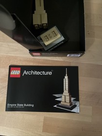 LEGO ARCHITECTURE: Empire State Building # 21002 Complete Set w/Box and Manual