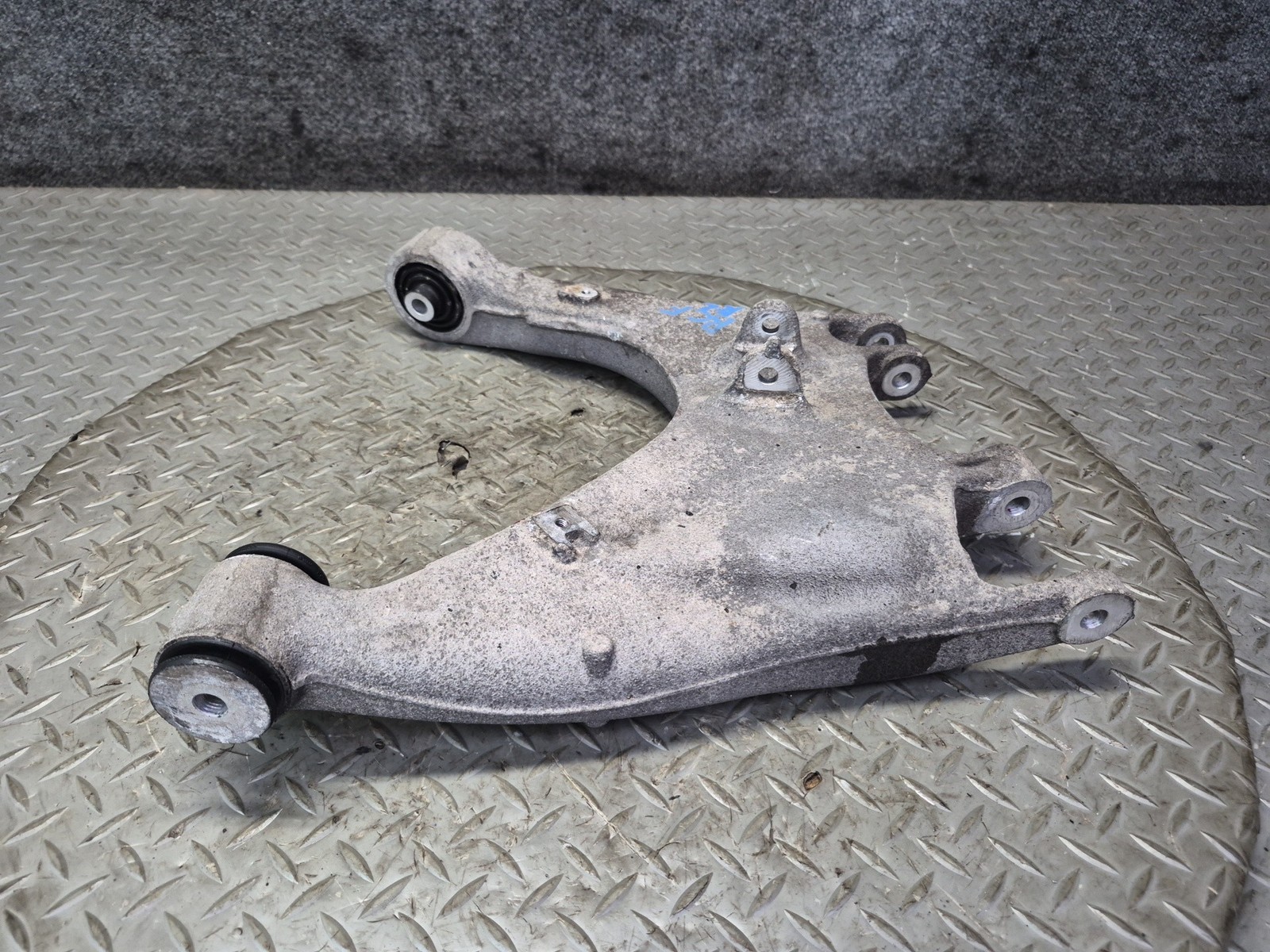 Bentley Continental GT 2003-2010 Rear Left Lower Control arms Set of 3