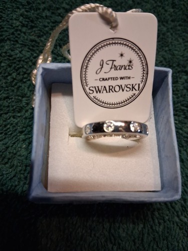 Size 8 Rhodium/Sterling Circle Band Ring Made With Zirconia From Swarovski (991) - Picture 6 of 13