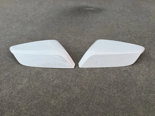 OEM Set of 2 Mirror Covers Chevy Malibu White Used 16 17 18 20 21 22 23 24