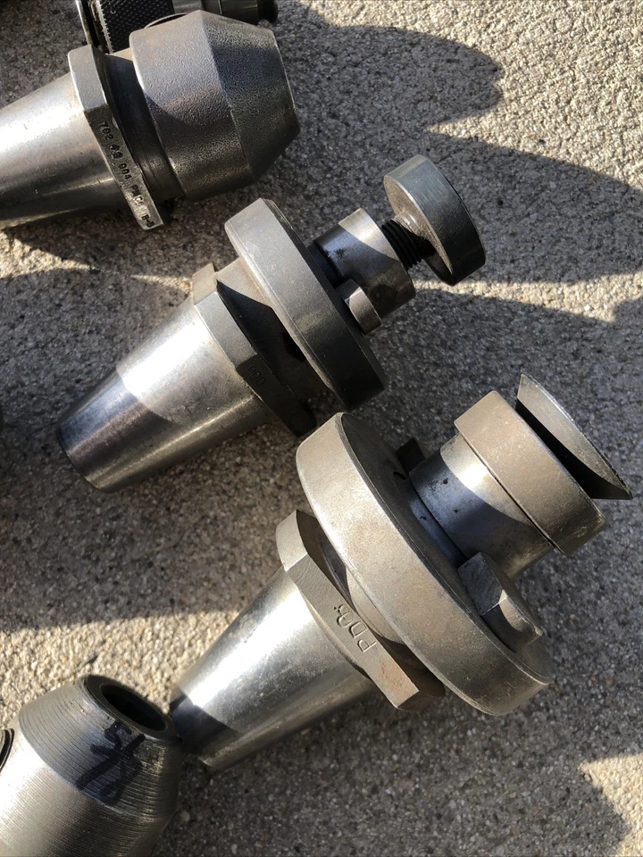 Lote de P.D.Q. Portaherramientas y Pinza 13 Piezas Torno de Fresado Usado Foto 2 de 4