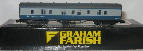Graham Farish N 0778 BR Blue & Grey 57ft Express Parcels Bogie Van E81125