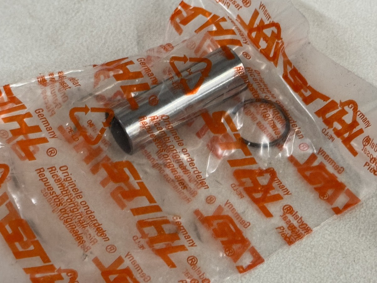 STIHL OEM PISTON WITH RINGS 1122 030 2005 FOR 066 MS660 CHAINSAWS