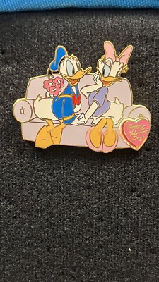 世界10枚限定カード！シリアルナンバー入りDAISY DUCK デイジーダック