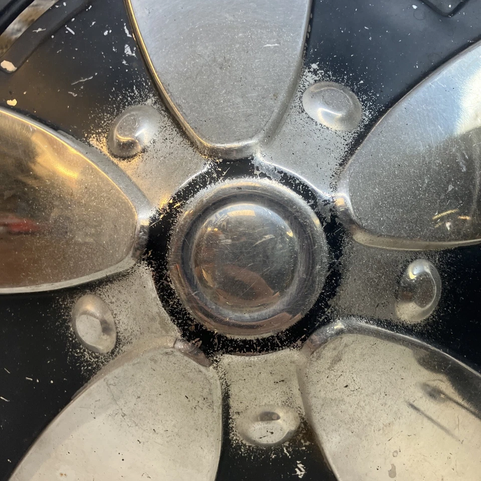 Usado OEM Raro Conjunto de 2 Capas de Roda de Calota 13" 1975-1979 Toyota Corolla (5300) - Imagem 4 de 4