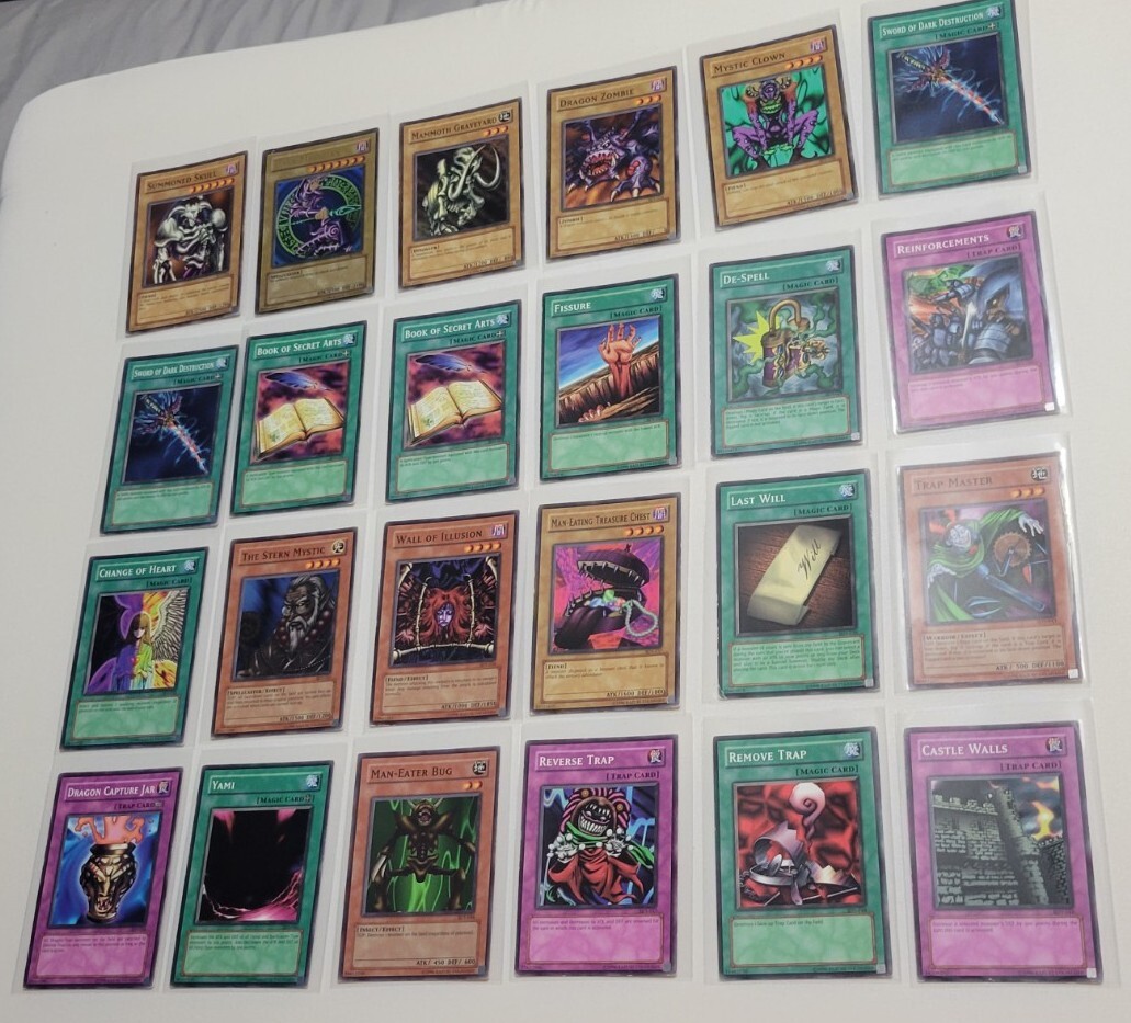 24 Assorted Yugioh: Starter Deck Yugi SDY Cards with Dark Magician SDY-006