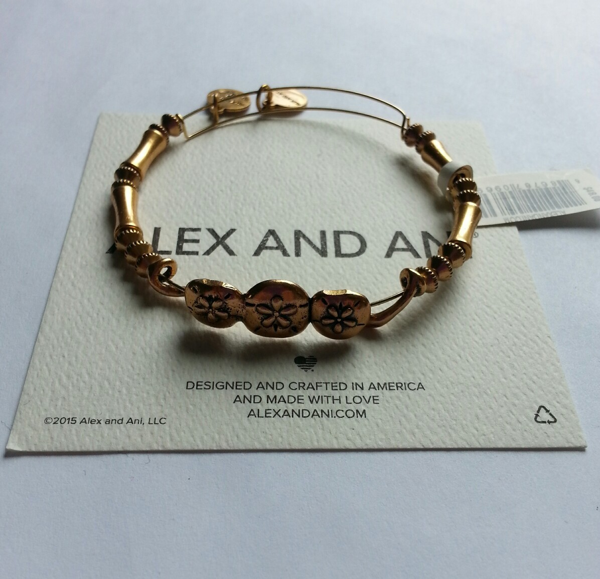 Alex and Ani Sand Dollar Wrap Bangle Bracelet NWT BOX/BAG Gold Horizontal  Rare