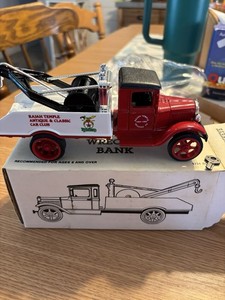 1931 Milwaukee wrecker Bank With Key