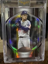 Topps 2025 Five Star Yoshinobu Yamamoto Dodgers Serial #18 Base /50
