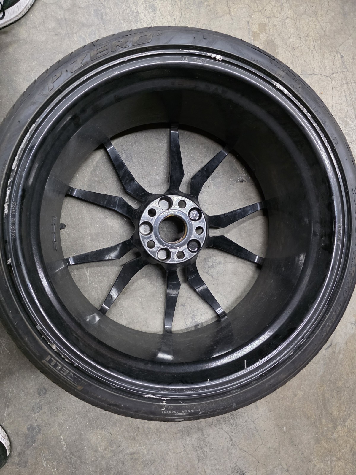 LAMBORGHINI AVENTADOR DIONE LP700 LP720 FRONT WHEEL RIM OEM 470601017T TIRE .