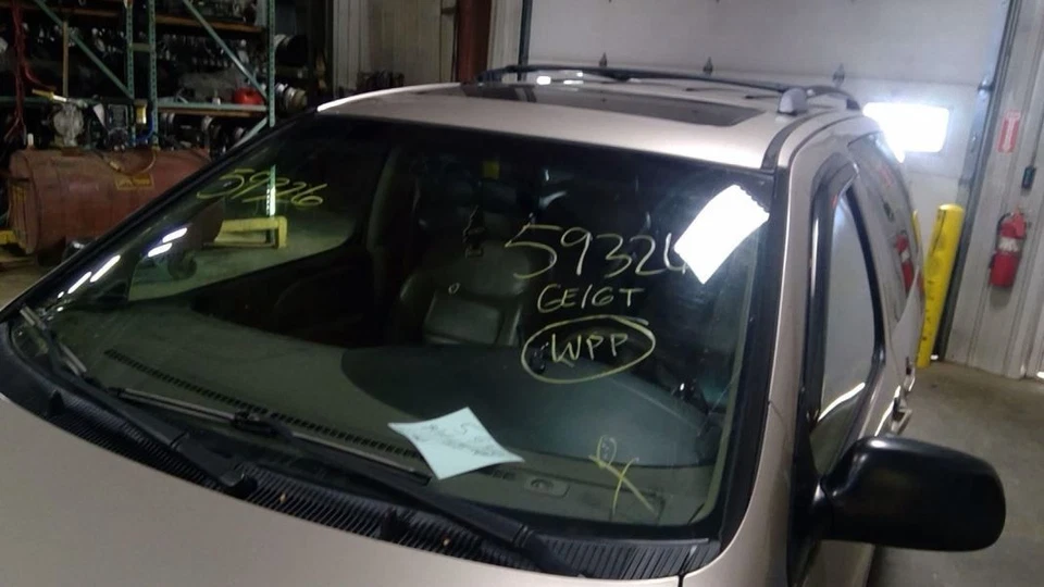 Fuse Box Engine Fits 99-00 SIENNA 4222927 Foto 2 de 4