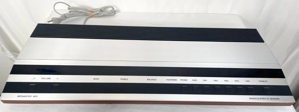 Bang + Olufsen Beomaster 1900 modelo 2904 palo de rosa enciende sin probar Foto 2 de 4
