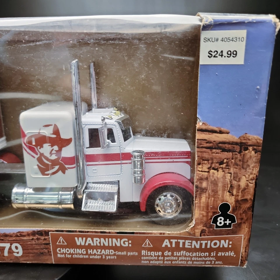 John Wayne Peterbilt 379 1:32 Scale Diecast Semi Truck Trailer New Ray 🚚 - Image 4 of 4