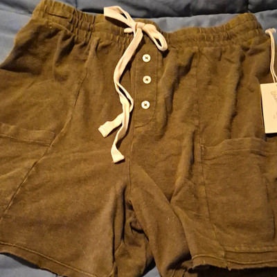 Universal Thread Women's Green Corduroy Drawstring Shorts S Pockets Elastic