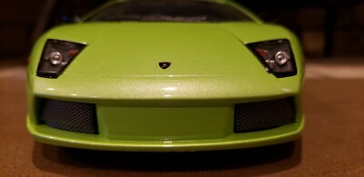 Maisto Lamborghini Murcielago 1/18 Scale Die-Cast Collectible Car