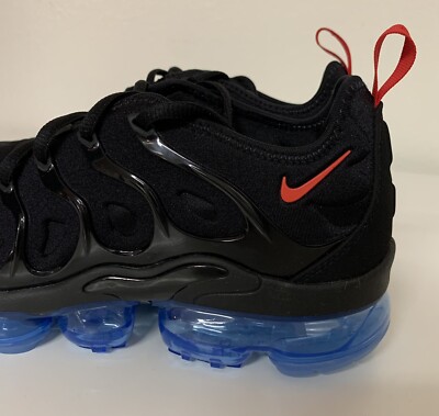 nike vapormax plus women's black and red