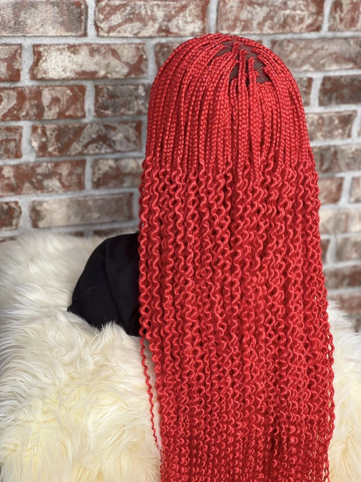 PELUCA TRENZADA SANDÍA disponible envía un Dm si tienes alguna pregunta. Foto 4 de 4