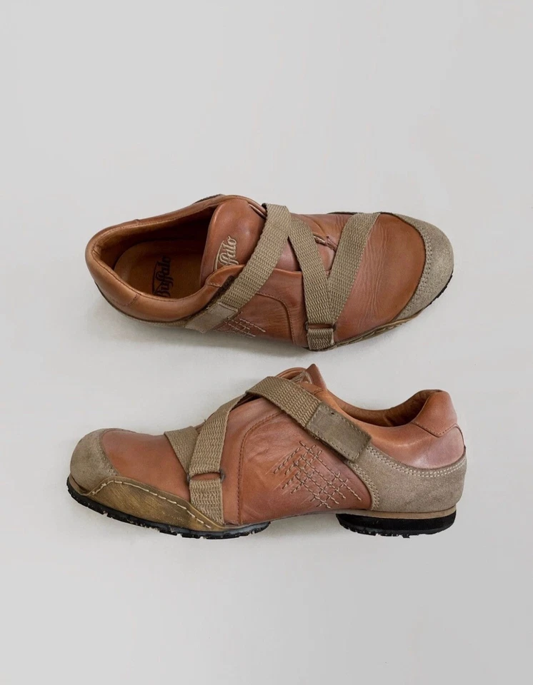 Zapatillas bajas de cuero Buffalo vendajes talla 42 hombre Foto 2 de 4