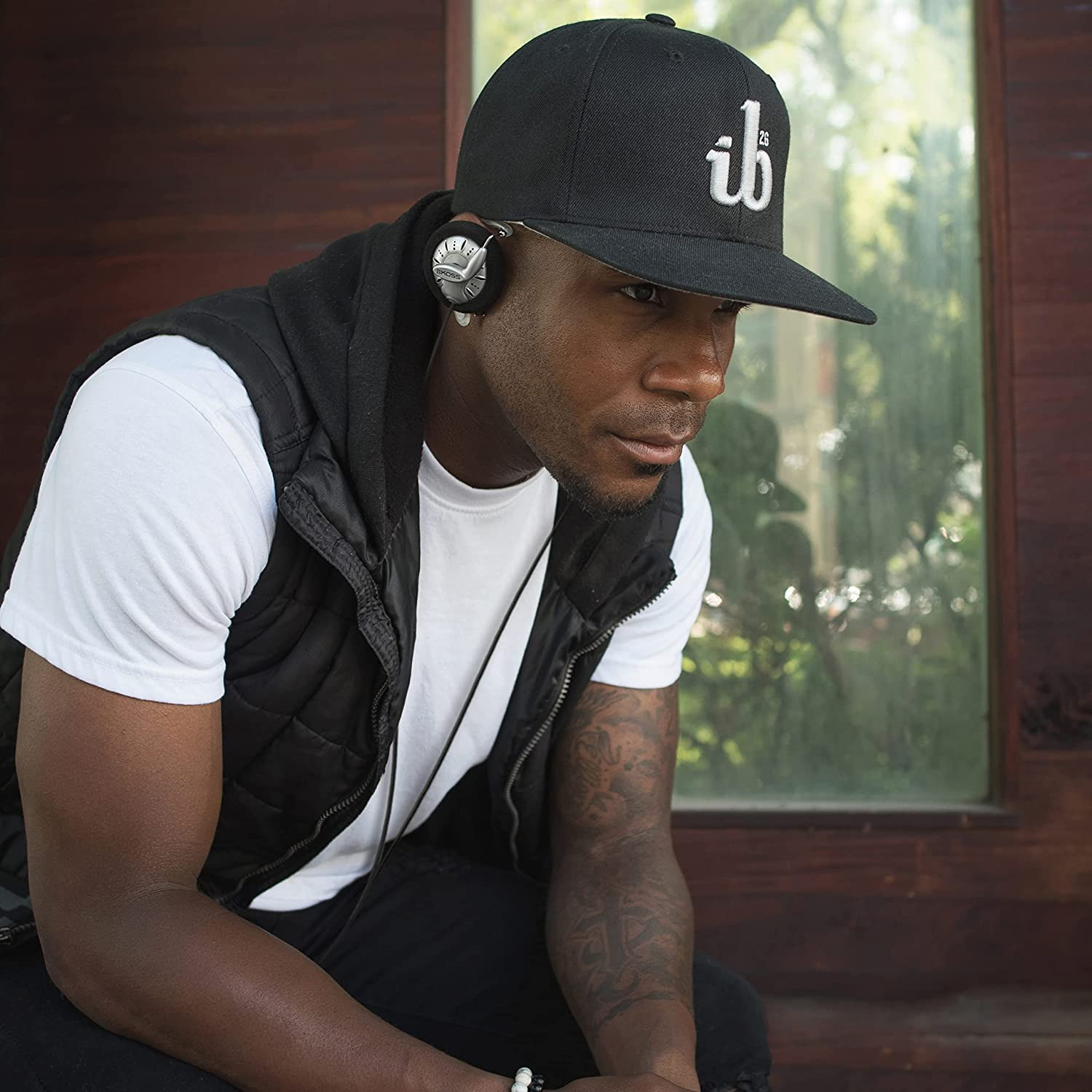 Koss KSC75 Portable On-Ear Clip Headphones, Retro Style, Ultra Lightweight, Silv