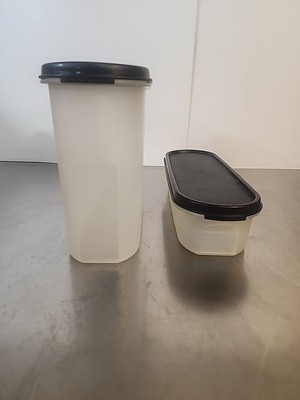 Tupperware Set Of 2 Modular Mates With Black Lids 23994-A/2401B-1