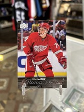 2015-16 Upper Deck #228 Dylan Larkin Young Guns Rookie Card RC Detroit Red Wings. rookie card picture