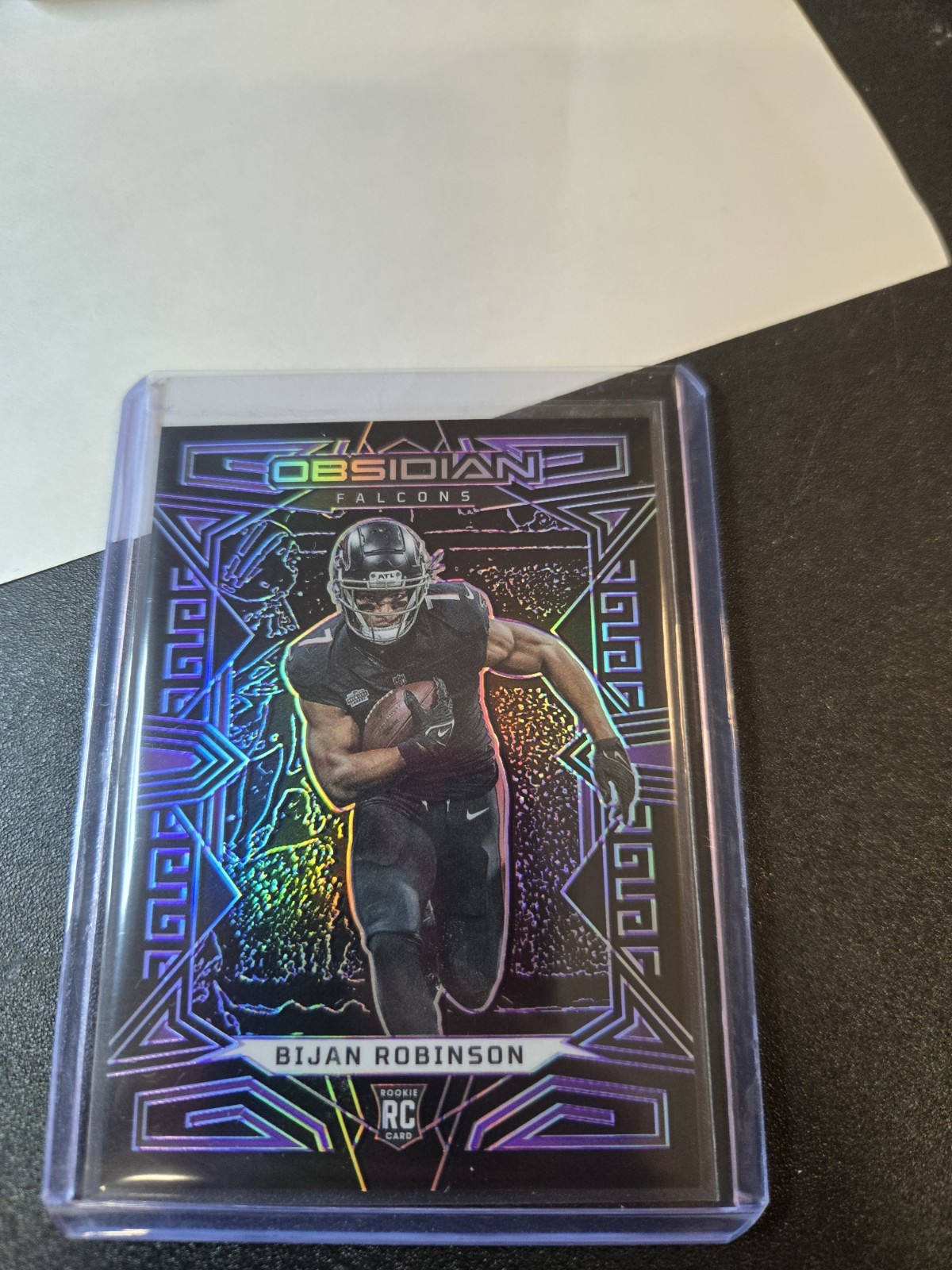2023 Panini Obsidian - Bijan Robinson #105 Electric Etch Purple /75 (RC)