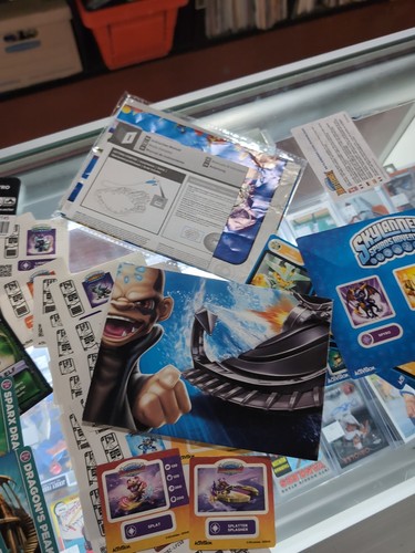 SKYLANDERS CARDS Lot - Some Shiny Giants Swap Force Spyro's Trap Team 160 Pieces - Picture 11 of 13