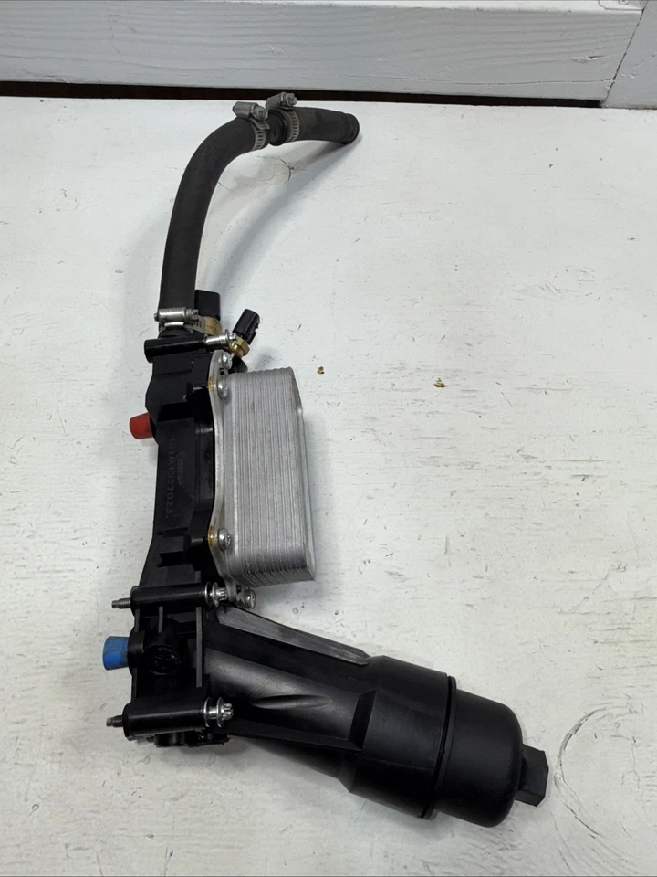 Carcaça do filtro de óleo do motor 2014-2021 Ram Promaster 1500 2500 3500 3.6L V6 fabricante de equipamento original - Imagem 3 de 4