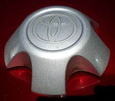 2005 - 2015 Toyota Tacoma Painted Silver Oem Center Cap Pn 42603-ad030 2005 - 2015 Toyota Tacoma Painted Silver Oem Center Cap Pn 42603-ad030