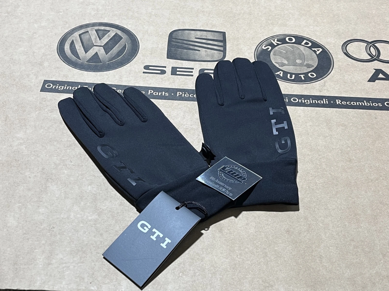 Volkswagen GTI Soft Gloves XL New Genuine Zubehör OEM Clothing Gift VW Golf Polo