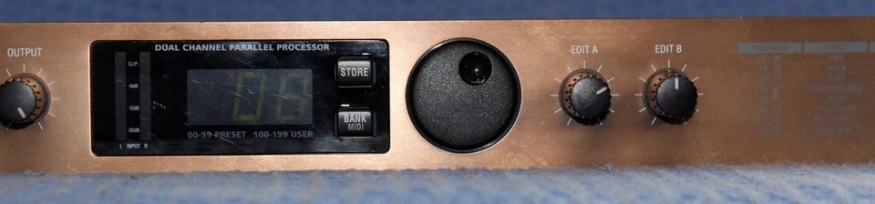 Alesis Microverb 4 Multi Effects FX Preset/programmable 18-Bit signal processor - Image 3 of 4