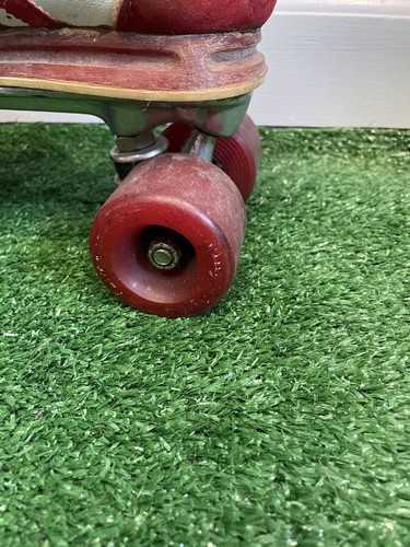Vintage 1970s Chiacgo Red White Stripped Roller Derby Sneaker Skates Size 6 - Picture 11 of 16