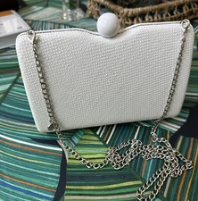 NWOT Olga Berg Cece Straw Woven Box Clutch. WHITE