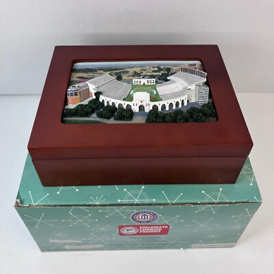 DKRoyal Texas Memorial Stadium Wooden Box 2003 Ridgewood Collection With Package