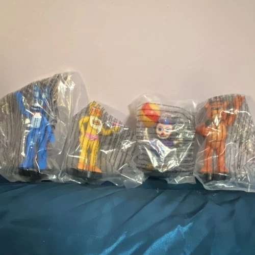 FIVE NIGHTS AT FREDDY’S new in package movie cup toppers set of 4