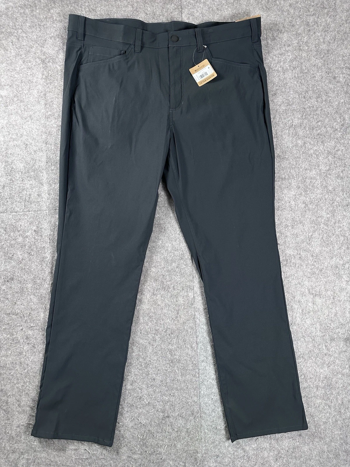 Eddie Bauer Pants Mens 40x32 Storm Rainier Cargo Outdoor Hiking Tech New UPF 50+
Opens in a new wind