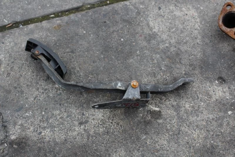 Ford Mustang 2001 2002 2003 2004 acelerador pedal de gasolina 3,8 L automático Foto 2 de 4