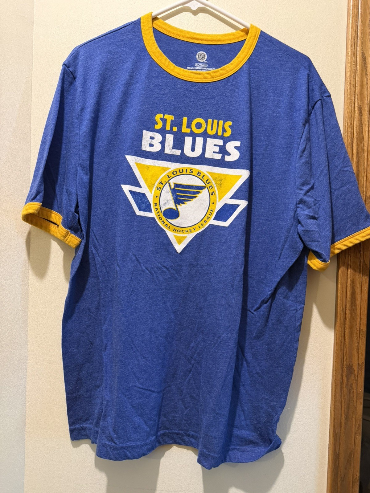 NHL St. Louis Blues Blue & Yellow Men's Short Sleeved T-Shirt Size XL